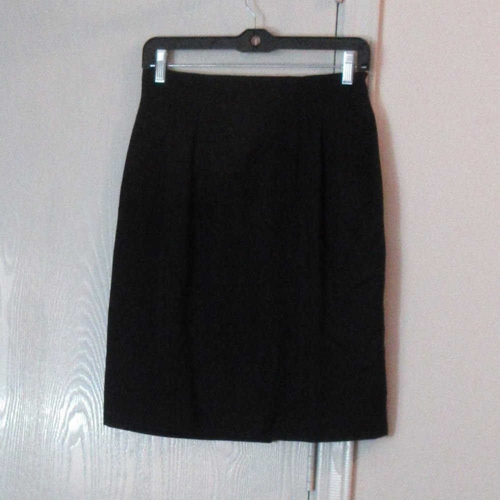Black Lined Wool Skirt Size 6 VALERIE STEVENS